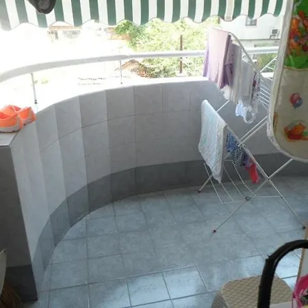 Petya Dora Apartament *